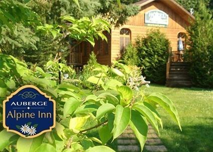 Auberge Alpine Inn Sainte-Adèle Esterno foto